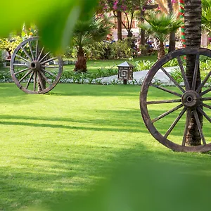 https://sunny-beach-resort.hotelsphanthiet.com